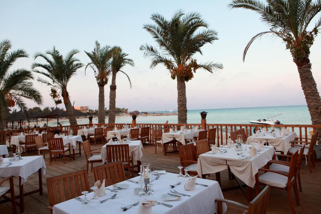 Отель Carols Beau Rivage Matrouh Мерса-Матрух Экстерьер фото